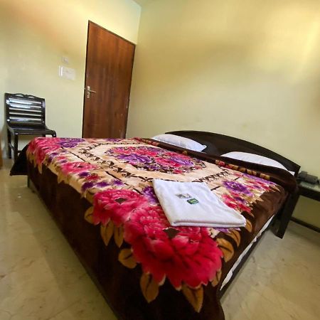 Hotel Govind Palace Рішикеш Екстер'єр фото